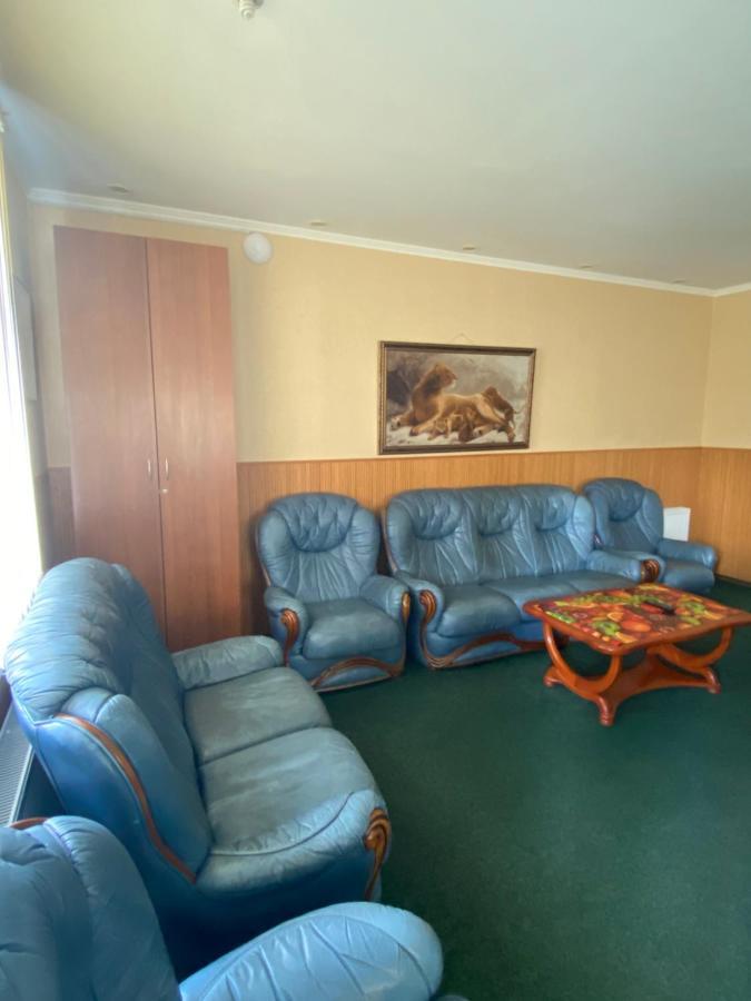 Отель Рио Melitopolʼ Zewnętrze zdjęcie